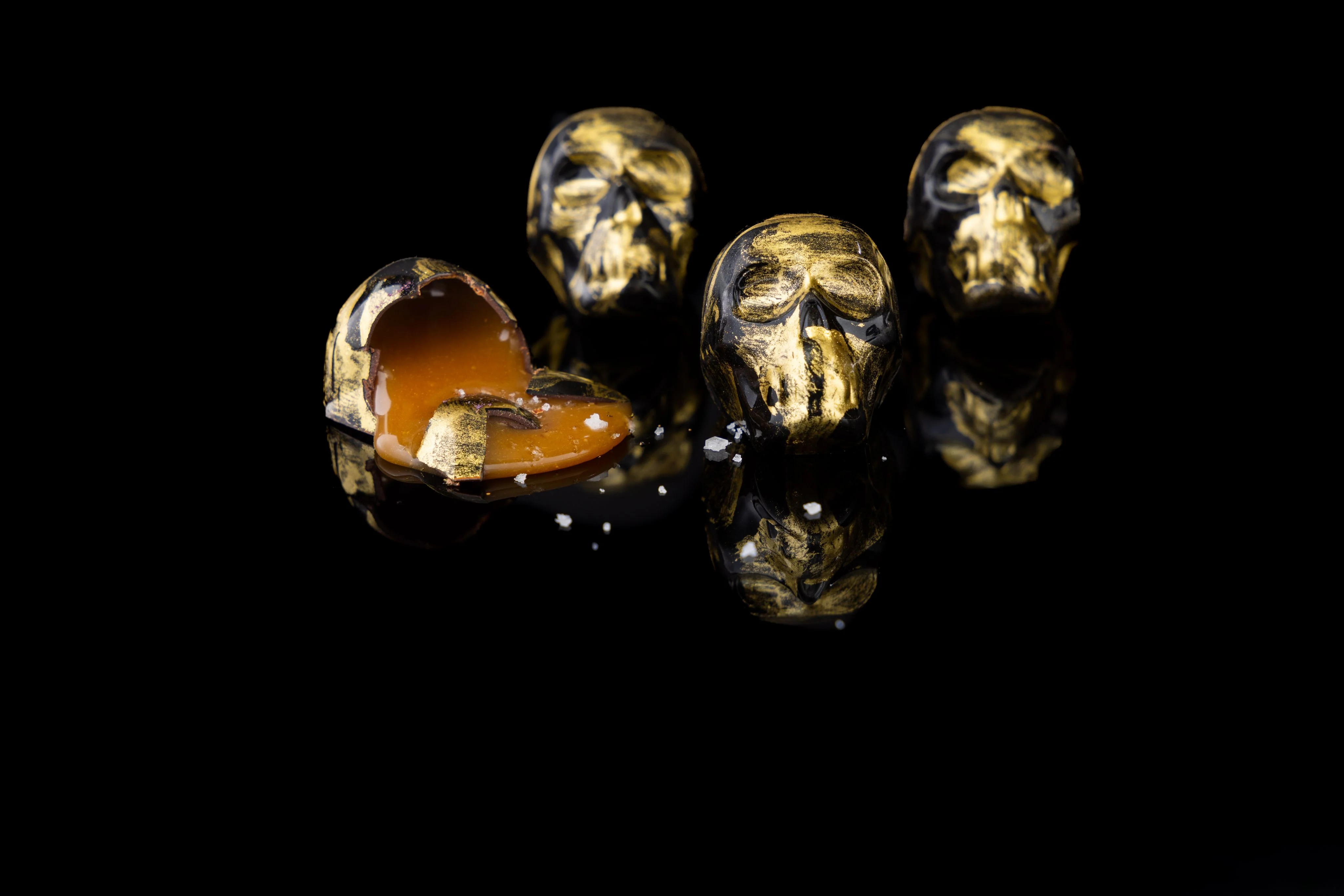 Ghastly Skull Caramel Medley, 12 piece - Image 6