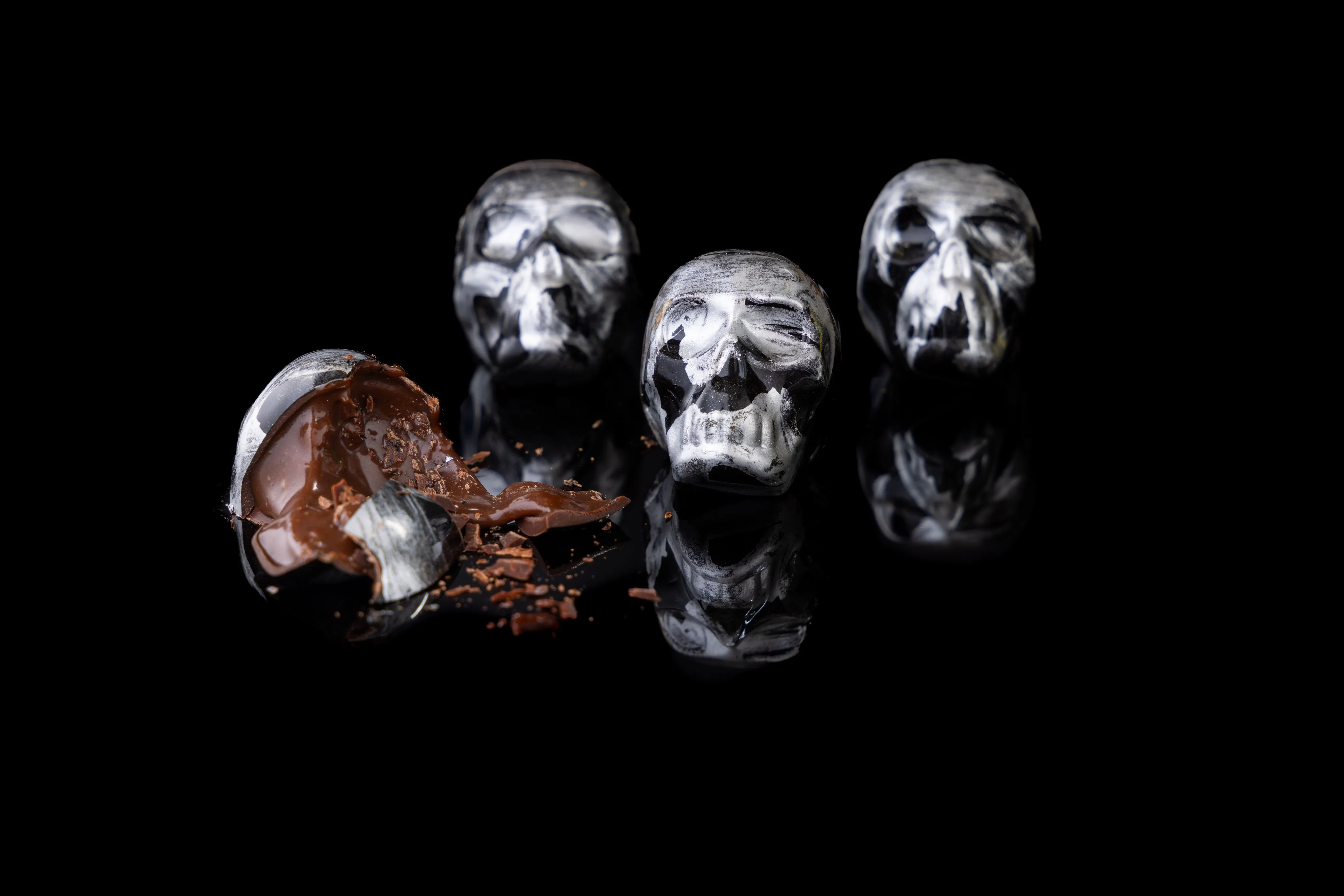 Ghastly Skull Caramel Medley, 12 piece - Image 7